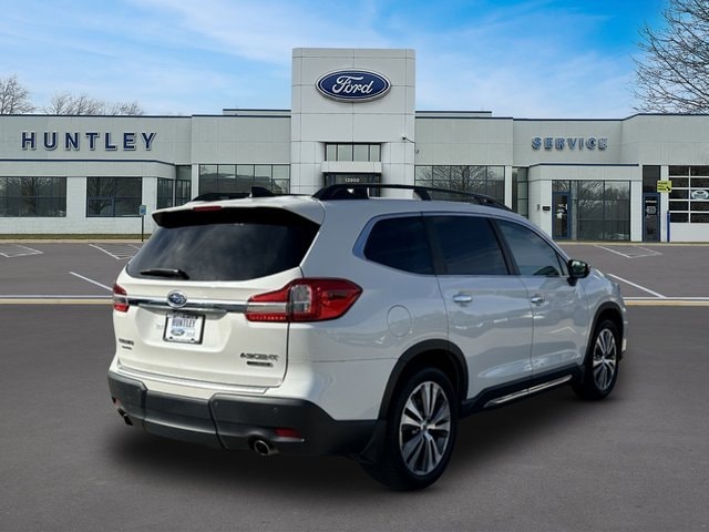 2021 Subaru Ascent Touring — photo 3 of 35