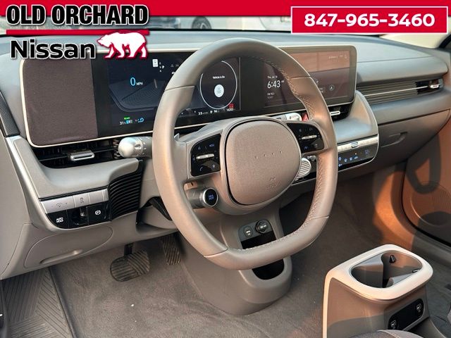 2024 Hyundai IONIQ 5 SE — photo 15 of 24