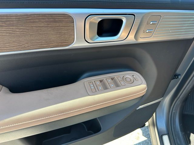 2026 Hyundai Santa Fe Hybrid Calligraphy — photo 25 of 45