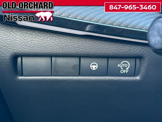 2025 Nissan Kicks SR — photo 18 of 22