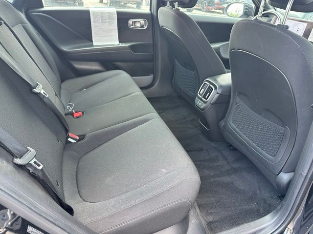 2024 Hyundai IONIQ 6 SE — photo 12 of 28