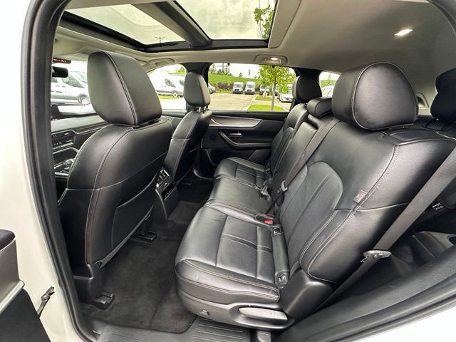 2025 Mazda CX-90 3.3 Turbo Premium — photo 22 of 34