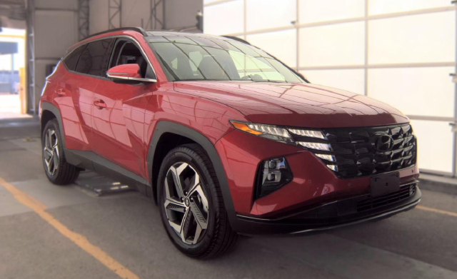2022 Hyundai Tucson Limited — photo 2 of 7