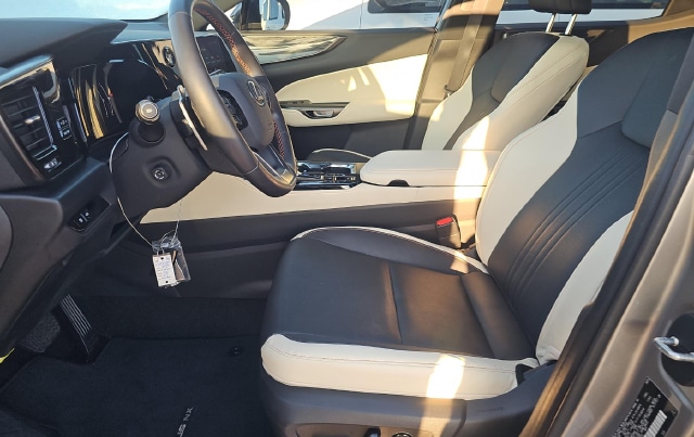 2024 LEXUS NX 350 Premium — photo 6 of 10