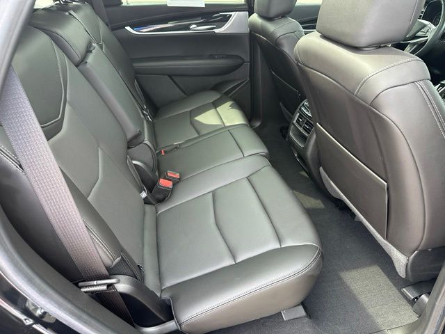 2024 Cadillac XT5 Premium Luxury — photo 11 of 36