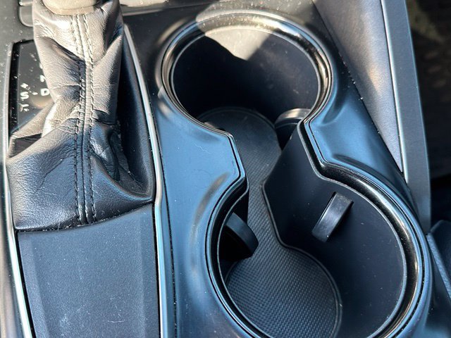 2018 Toyota Camry SE — photo 20 of 27