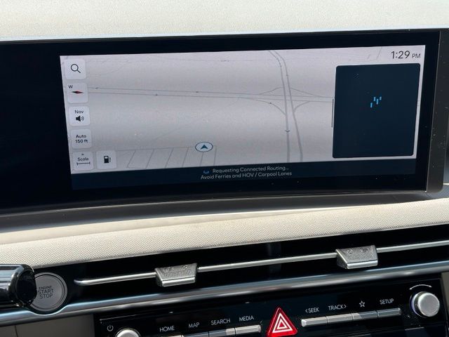 2025 Hyundai Tucson Hybrid Limited — photo 26 of 39