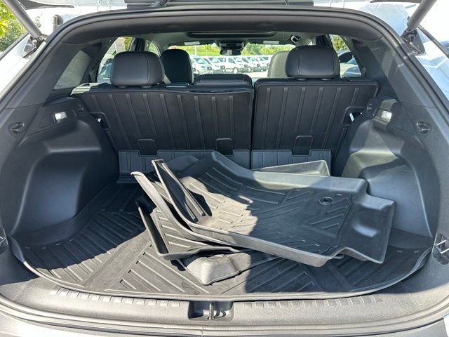 2025 Chevrolet Blazer EV LT — photo 13 of 33