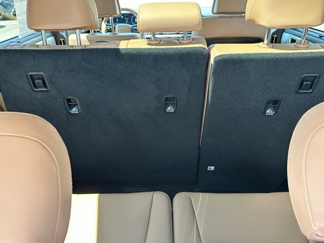 2025 Hyundai Santa Fe Hybrid Limited — photo 14 of 41