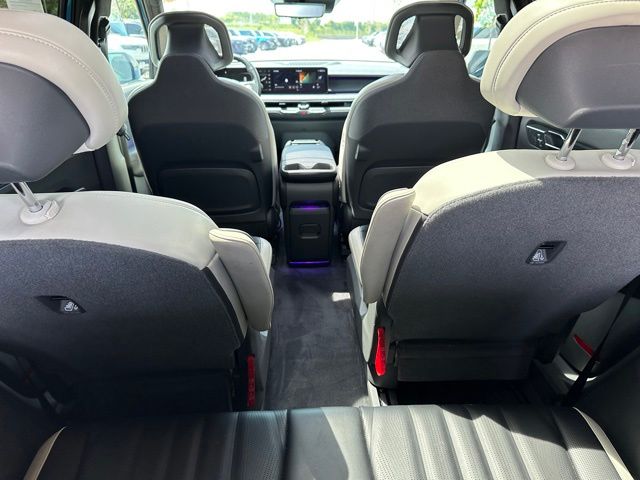 2024 Kia EV9 GT-Line — photo 13 of 44