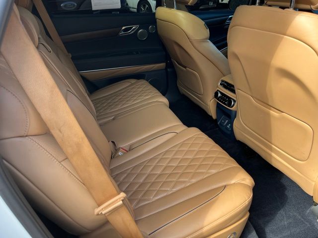 2023 Genesis GV80 3.5T — photo 14 of 38
