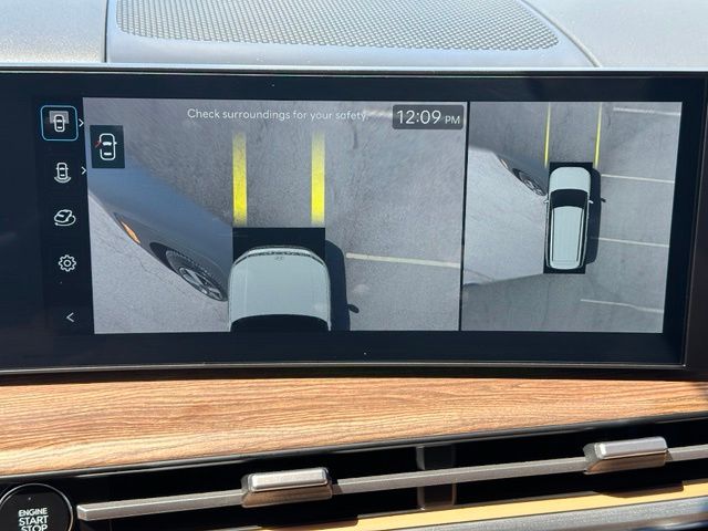 2025 Hyundai Santa Fe Hybrid Limited — photo 32 of 41