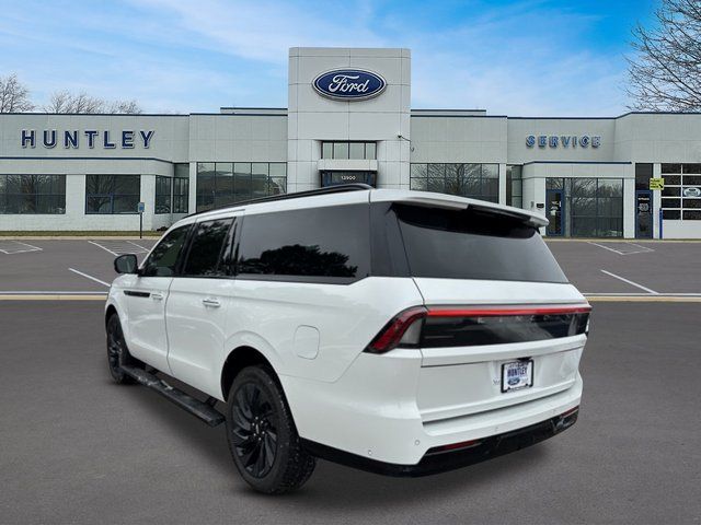 2025 Lincoln Navigator L Reserve — photo 6 of 41
