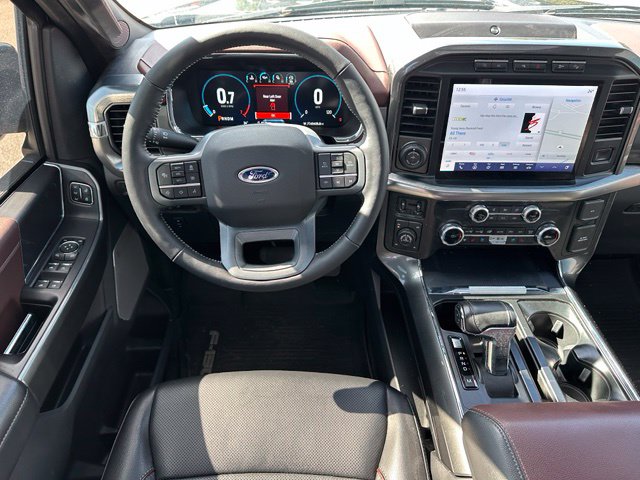 2023 Ford F-150 Lariat — photo 13 of 31