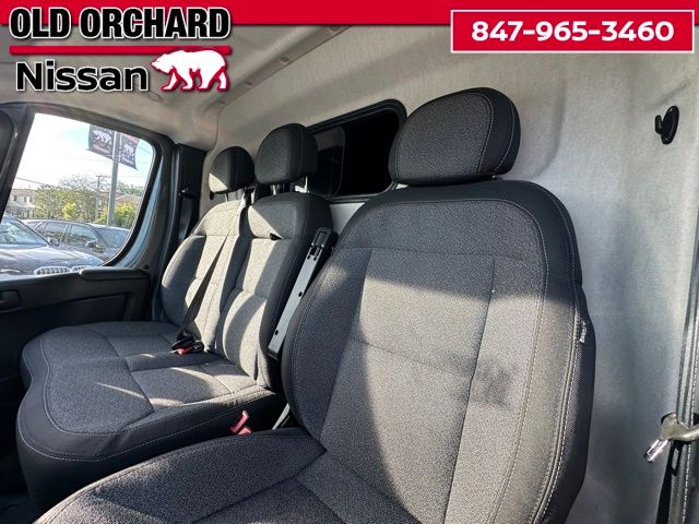 2025 Ram Promaster 2500 High Roof — photo 12 of 23