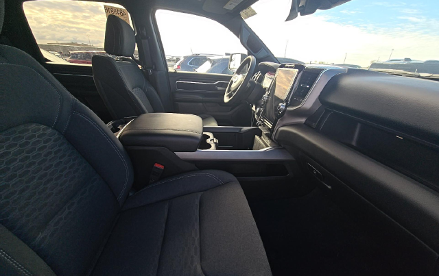 2025 Ram 1500 Big Horn/Lone Star — photo 7 of 10