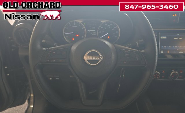 2024 Nissan Versa 1.6 S — photo 8 of 9