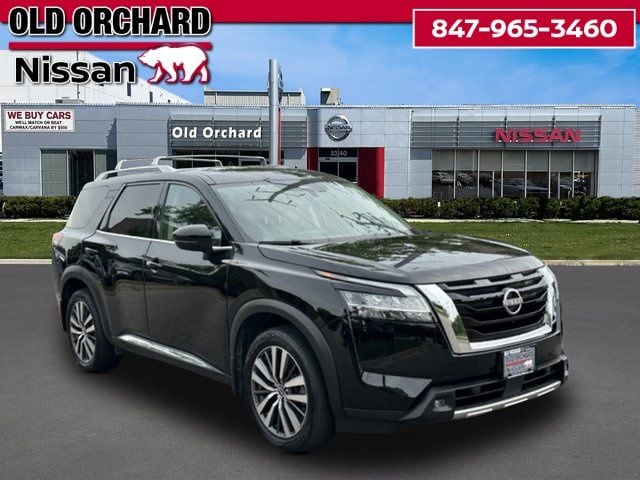 2022 Nissan Pathfinder Platinum — photo 3 of 20