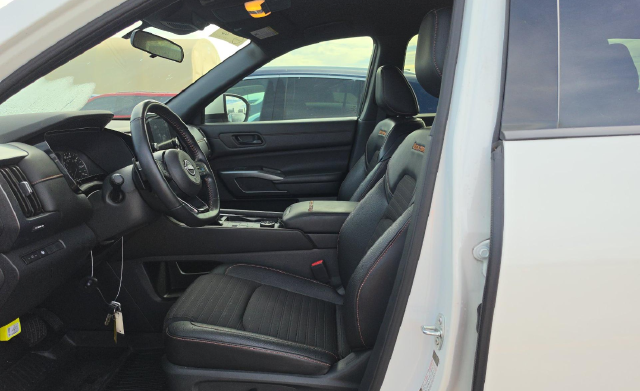 2024 Nissan Pathfinder Rock Creek — photo 5 of 8