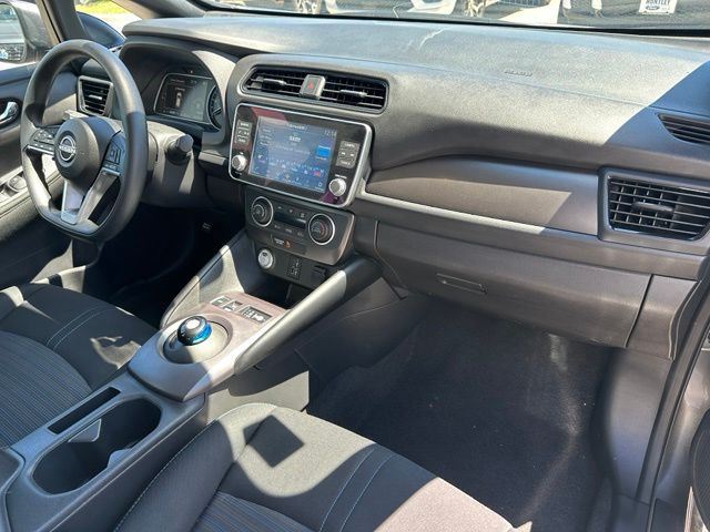 2025 Nissan Leaf S — photo 9 of 24