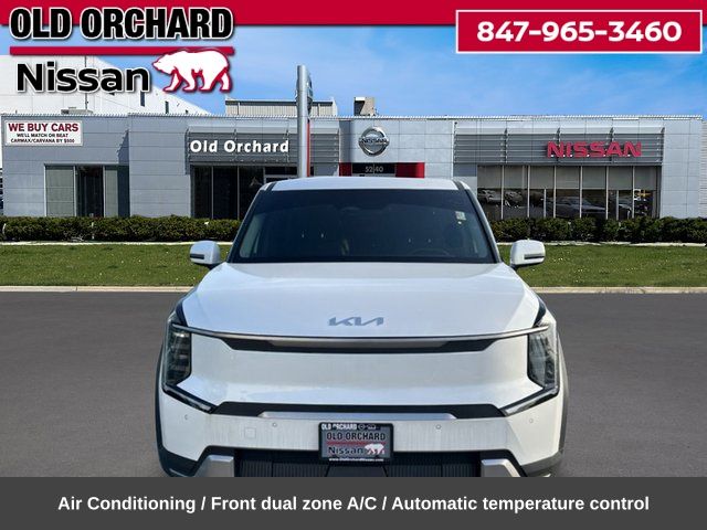 2024 Kia EV9 Light Long Range — photo 2 of 24