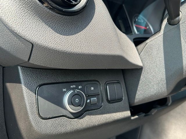 2025 Mercedes-Benz Sprinter 2500 Cargo 144 WB — photo 18 of 26