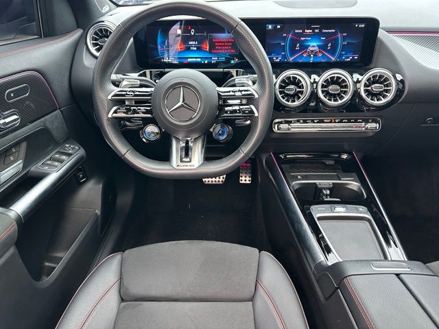 2025 Mercedes-Benz GLA GLA 35 AMG — photo 16 of 30
