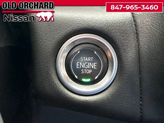 2022 Chevrolet Suburban LT — photo 21 of 23