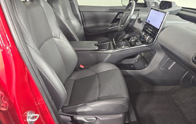 2023 Toyota bZ4X Limited — photo 6 of 8