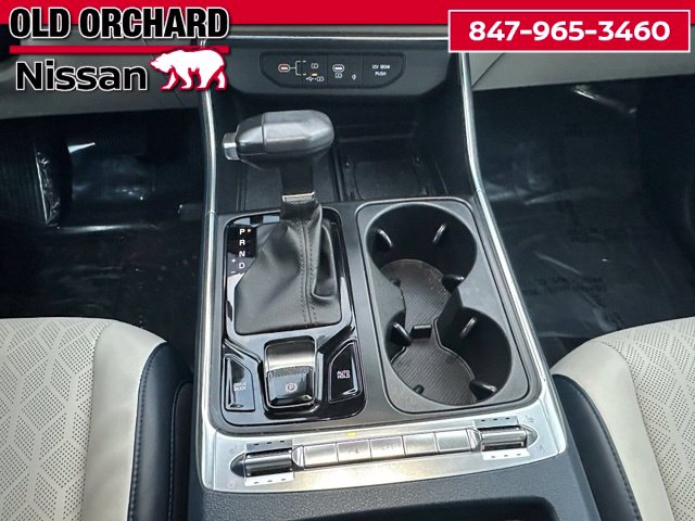 2025 Kia Carnival SX — photo 20 of 24