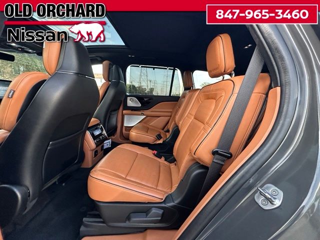 2023 Lincoln Aviator Black Label — photo 15 of 24