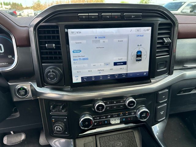 2023 Ford F-150 Lariat — photo 20 of 25