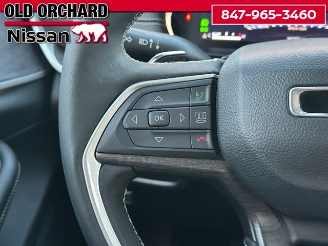 2023 Jeep Grand Cherokee L Limited — photo 19 of 22