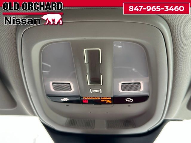 2025 Volvo V60 Cross Country B5 Plus — photo 20 of 22