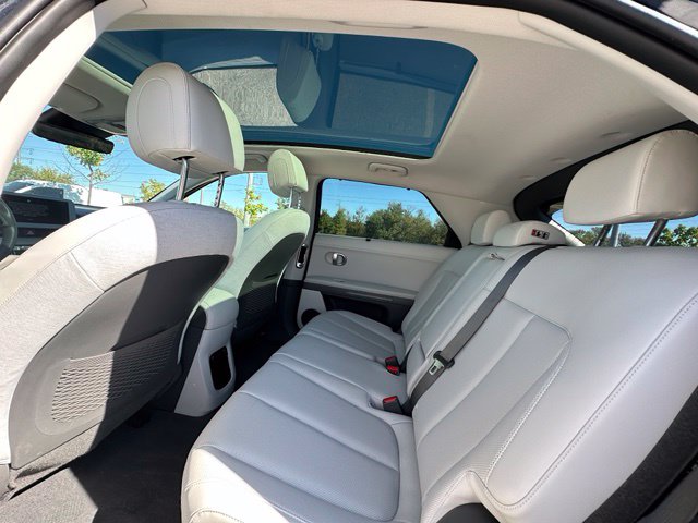 2023 Hyundai IONIQ 5 Limited — photo 16 of 35