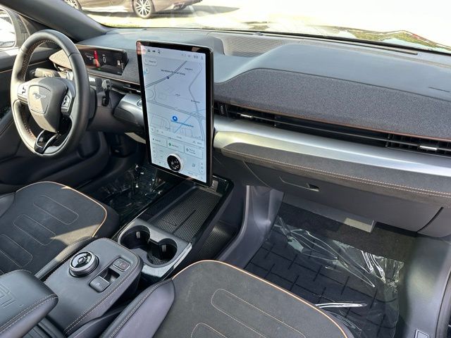 2022 Ford Mustang Mach-E GT — photo 11 of 38