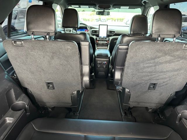 2022 Ford Explorer ST — photo 13 of 33