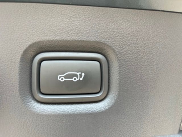 2023 Hyundai IONIQ 5 Limited — photo 13 of 35