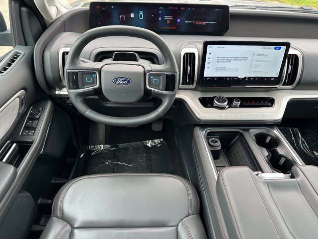 2025 Ford Expedition Active — photo 18 of 41