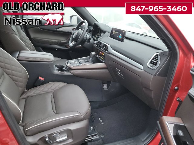 2023 Mazda CX-9 Signature — photo 7 of 9