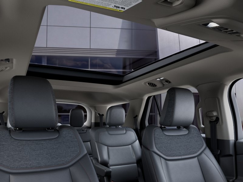 2027 Ford Explorer Active — photo 46 of 54