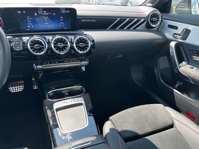 2025 Mercedes-Benz CLA CLA 35 AMG® — photo 13 of 30