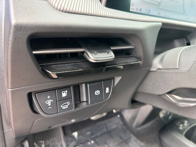 2024 Kia EV6 GT-Line — photo 21 of 37
