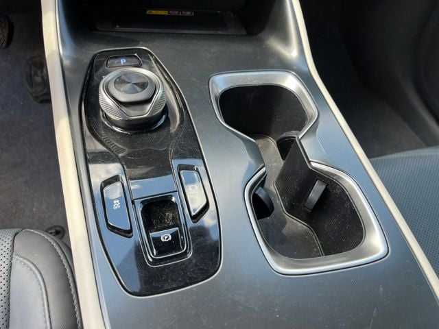 2023 LEXUS RZ 450e Premium — photo 21 of 27