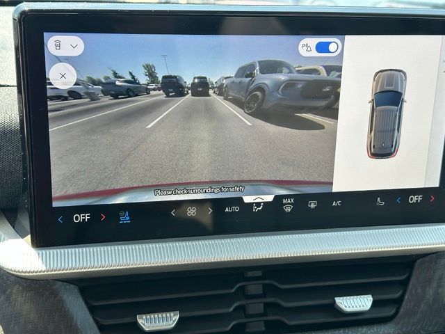 2025 Ford Explorer Platinum — photo 32 of 38