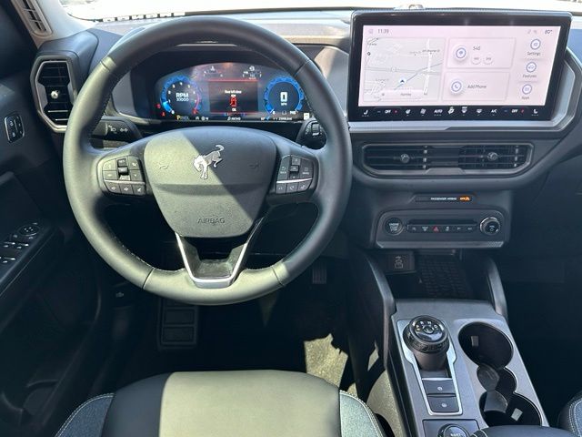 2025 Ford Bronco Sport Outer Banks — photo 13 of 28