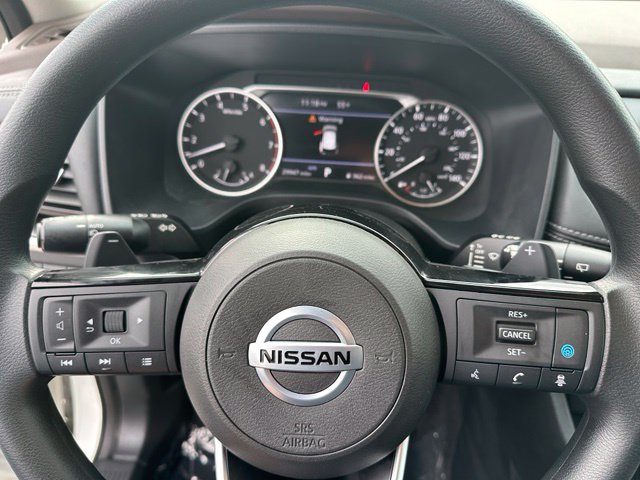 2021 Nissan Rogue SV — photo 25 of 26