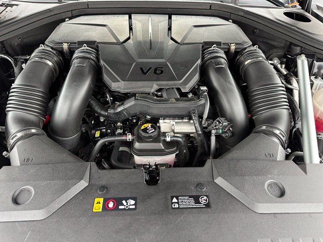 2023 Genesis GV70 3.5T Sport — photo 9 of 39