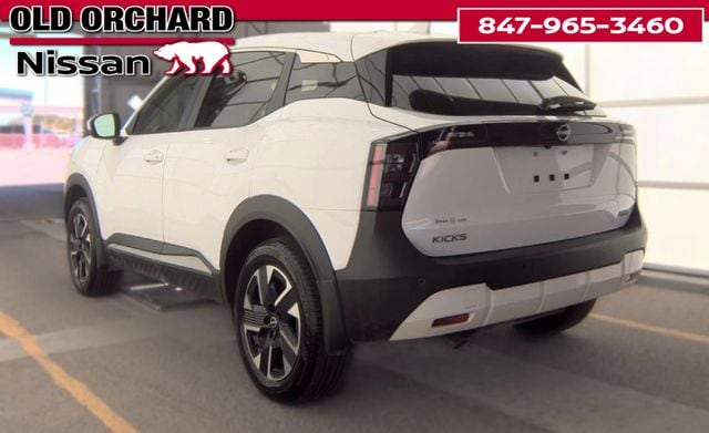 2025 Nissan Kicks SV — photo 5 of 8