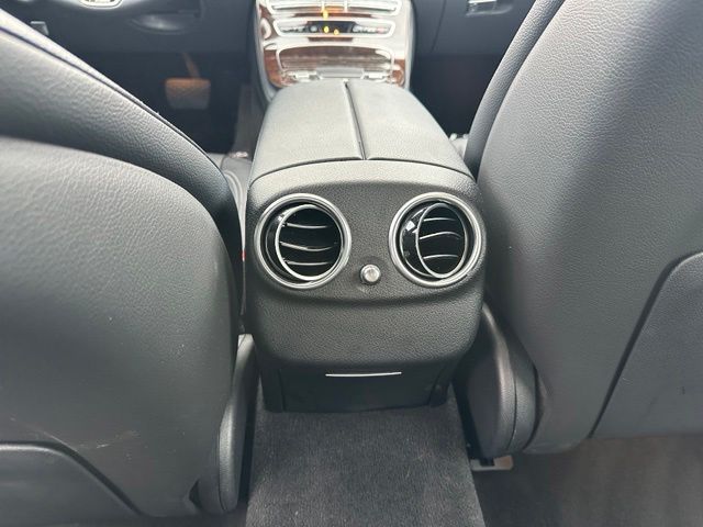 2022 Mercedes-Benz E-Class E 350 — photo 17 of 31